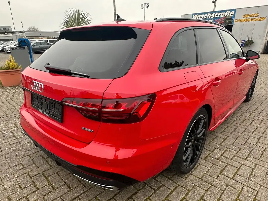 Audi A4 40 TDI quattro Avant S line - Thumbnail 5