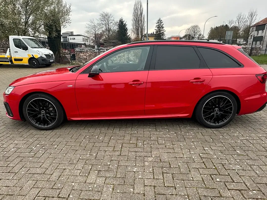 Audi A4 40 TDI quattro Avant S line - Thumbnail 6