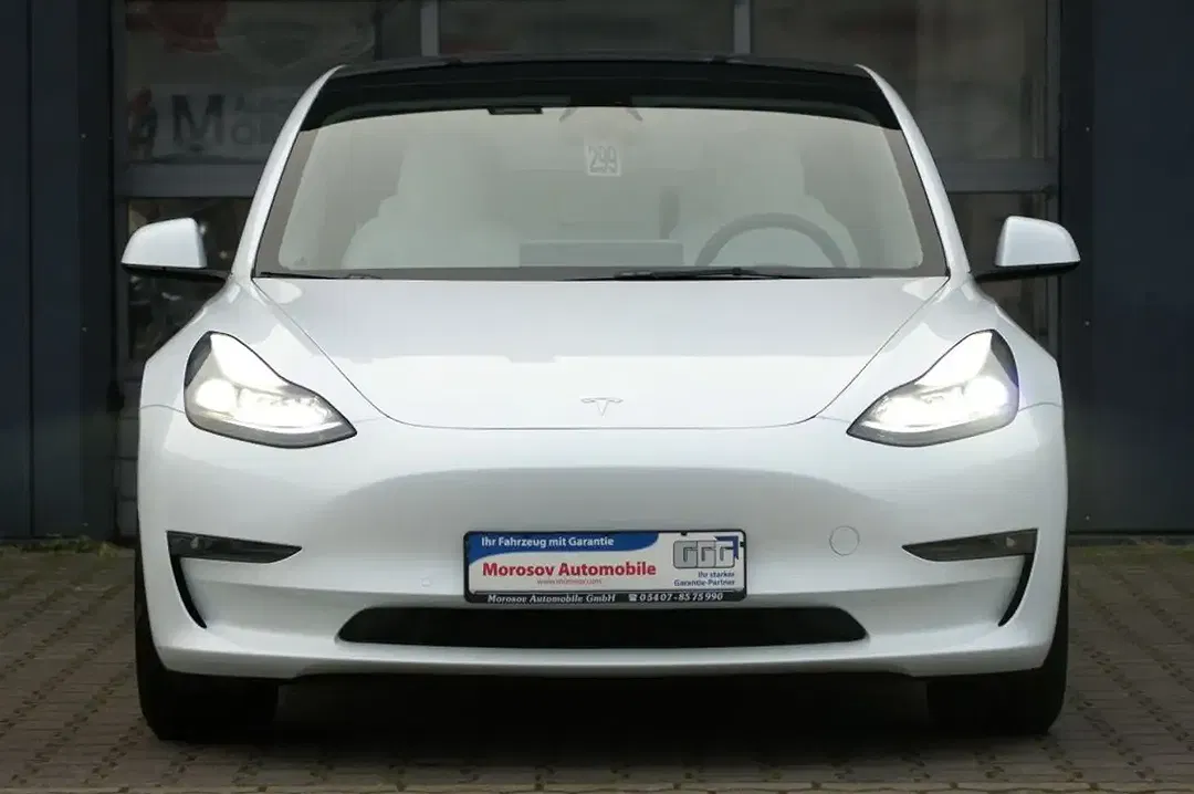 Tesla Model 3 AWD Dual Motor Performance Long Range - Thumbnail 6