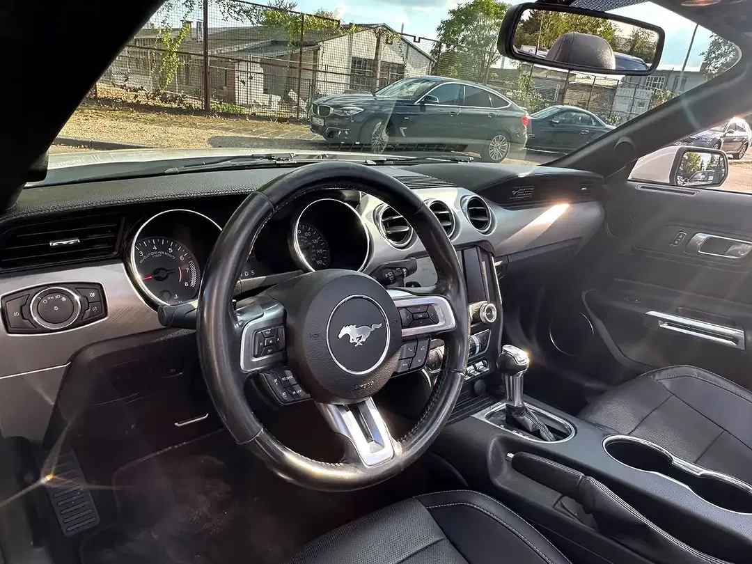 Ford Mustang 5.0 GT - Thumbnail 12