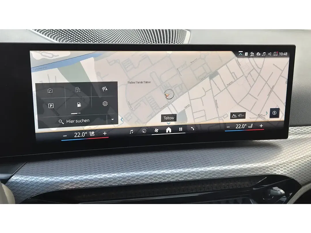 BMW 320 xDrive Touring M Sport - Thumbnail 10