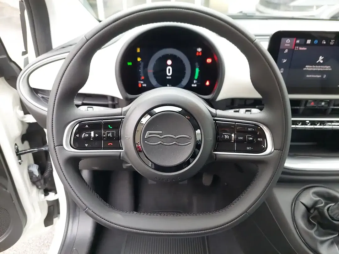 Fiat 500 Hybrid - Thumbnail 12