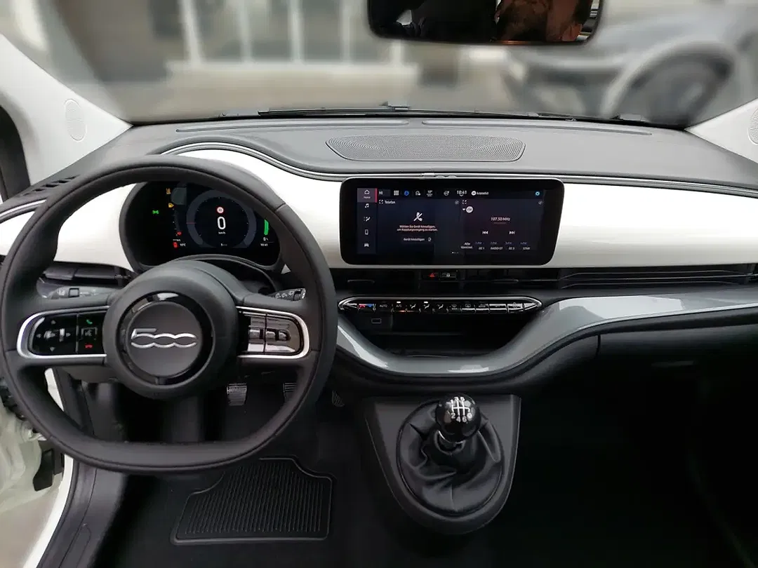 Fiat 500 Hybrid - Thumbnail 4