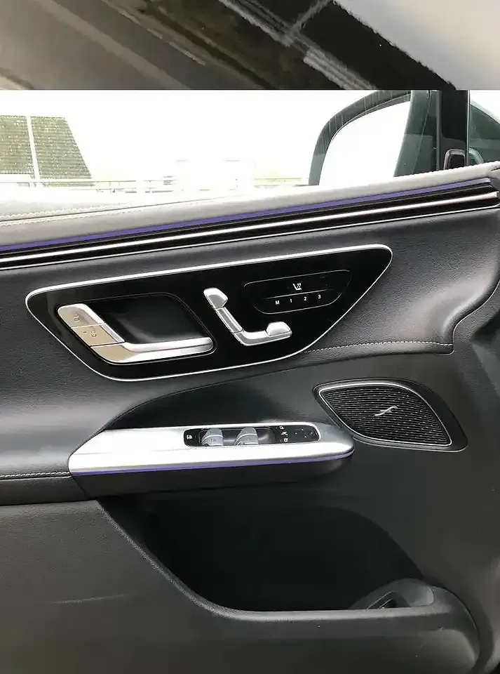 Mercedes-Benz EQE 350 AMG Line - Thumbnail 18