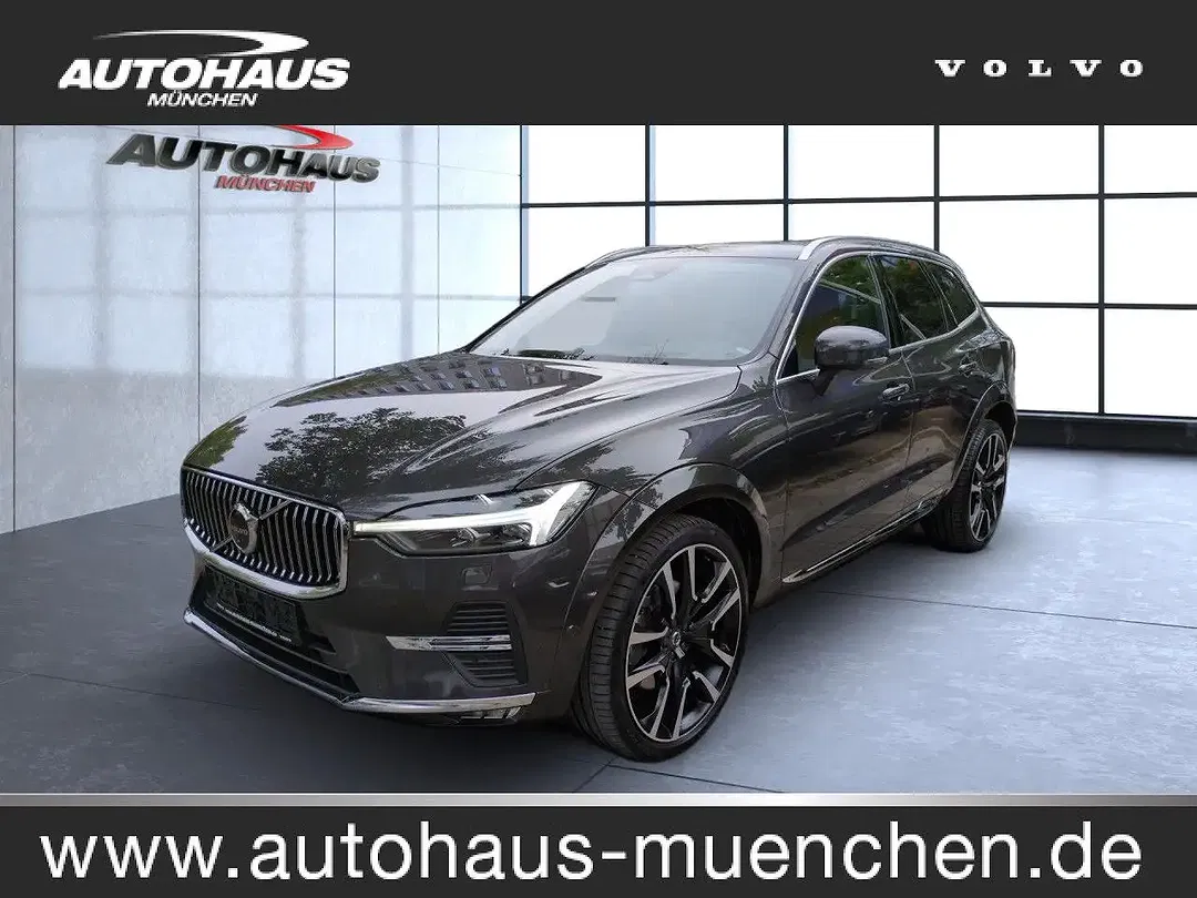 Volvo XC60 AWD Ultimate Bright - Thumbnail 1