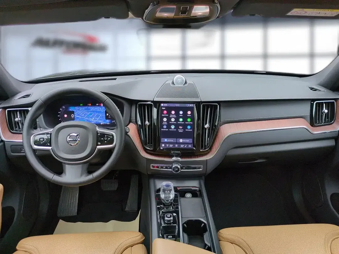 Volvo XC60 AWD Ultimate Bright - Thumbnail 11