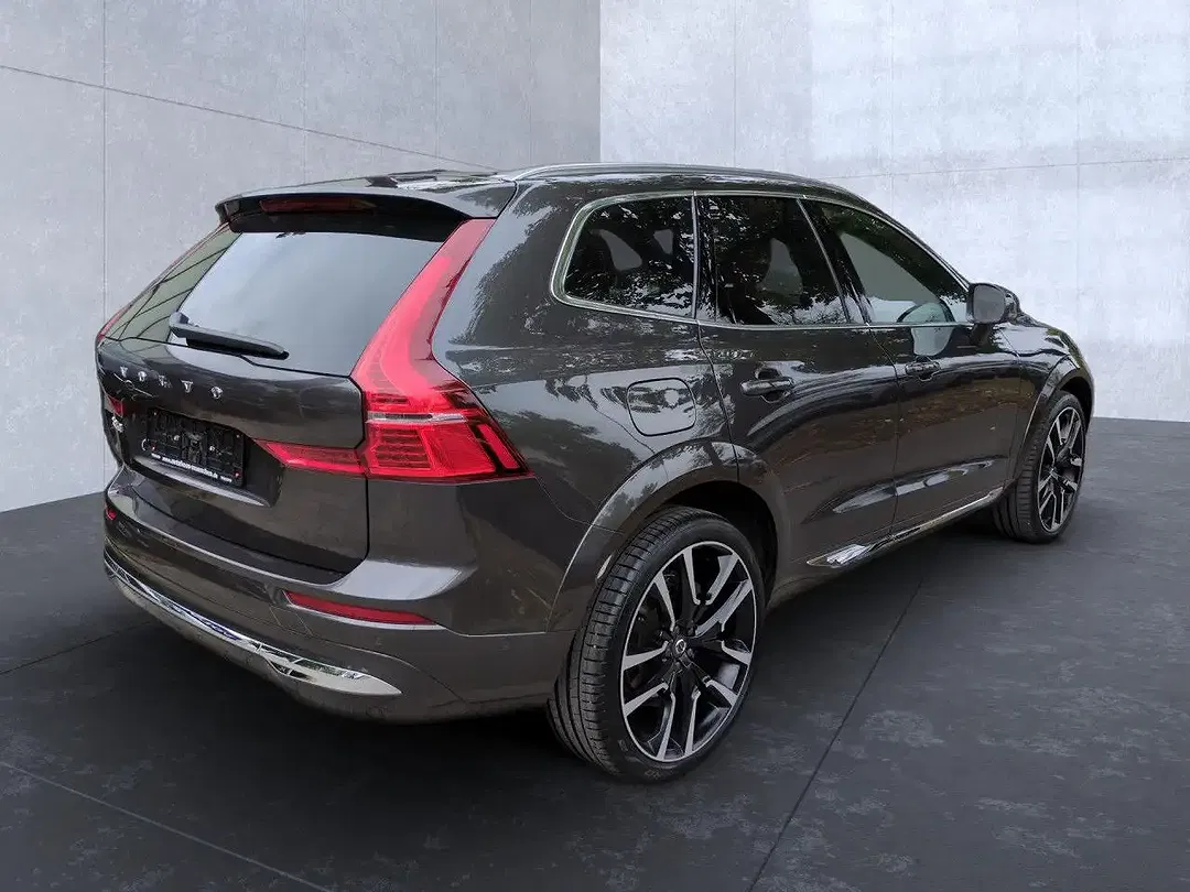 Volvo XC60 AWD Ultimate Bright - Thumbnail 5