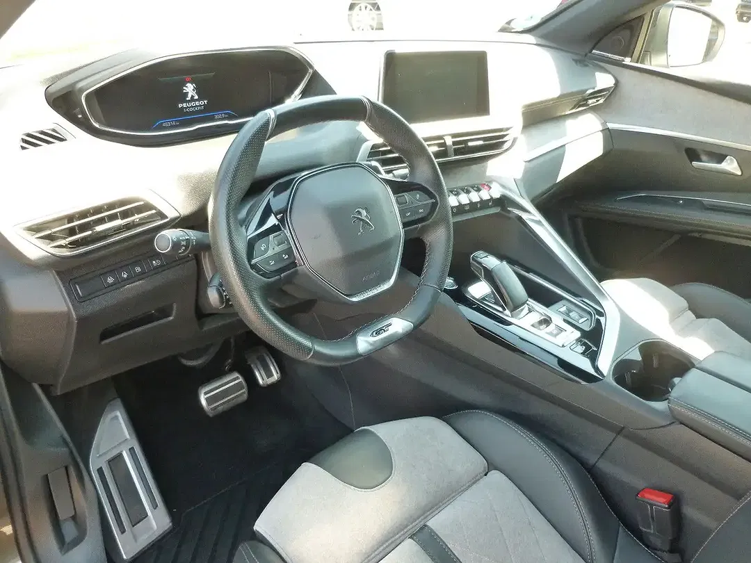 Peugeot 3008 AUT Hybrid4 GT - Thumbnail 10