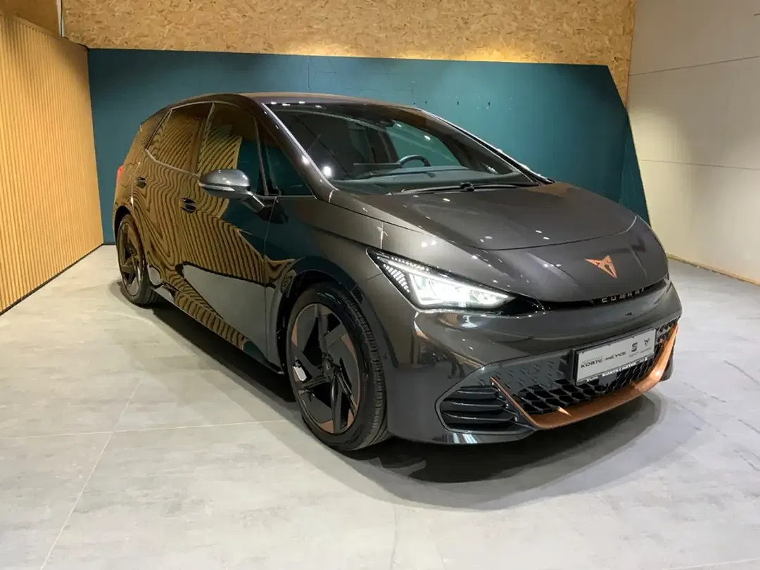 CUPRA Born Plus - Thumbnail 1