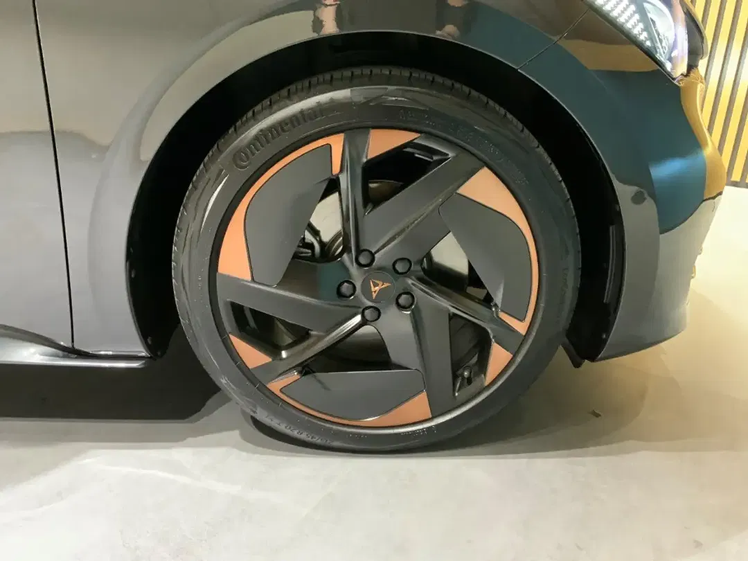CUPRA Born Plus - Thumbnail 8