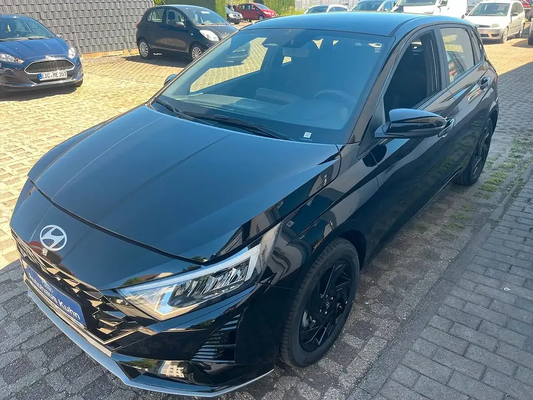 Hyundai i20 - foto 1