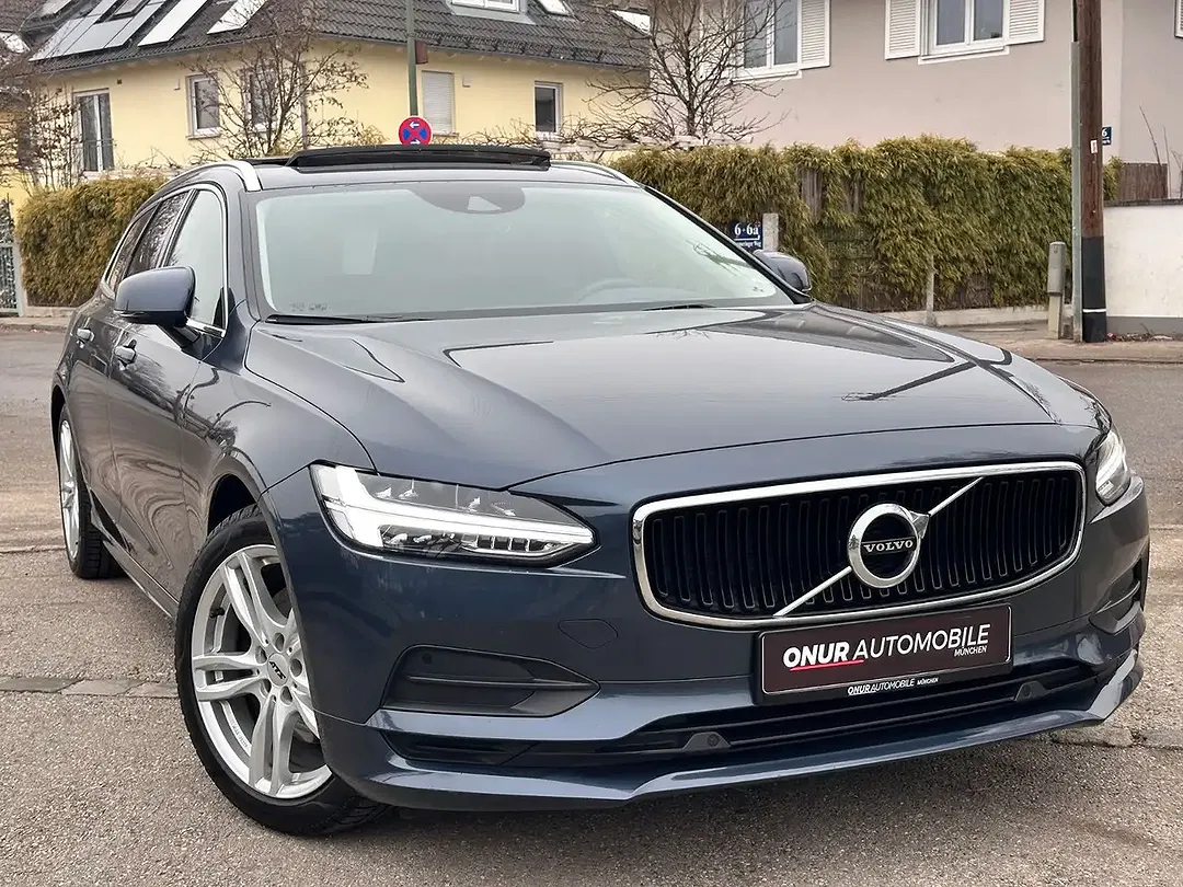 Volvo V90 Momentum Pro - foto 1