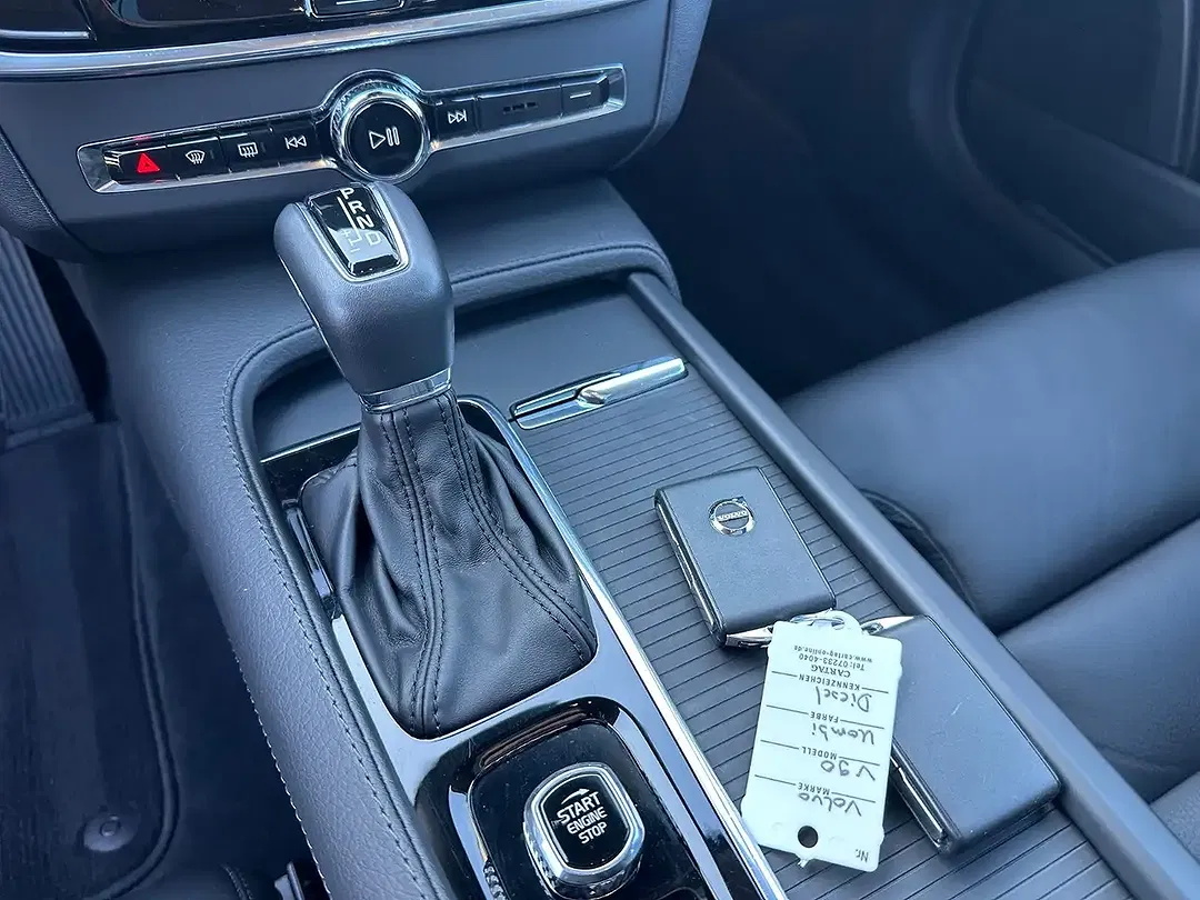 Volvo V90 Momentum Pro - Thumbnail 11