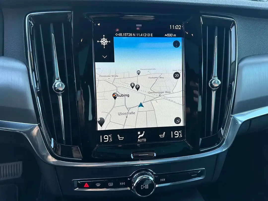 Volvo V90 Momentum Pro - Thumbnail 13