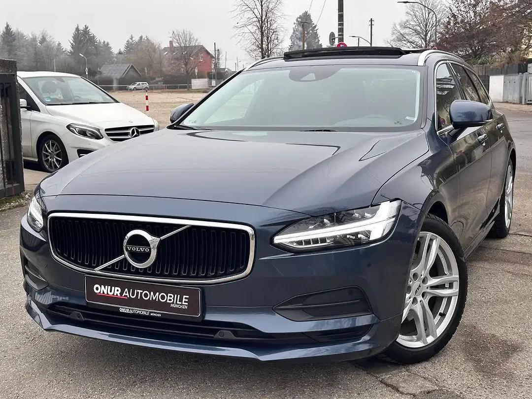 Volvo V90 Momentum Pro - Thumbnail 3