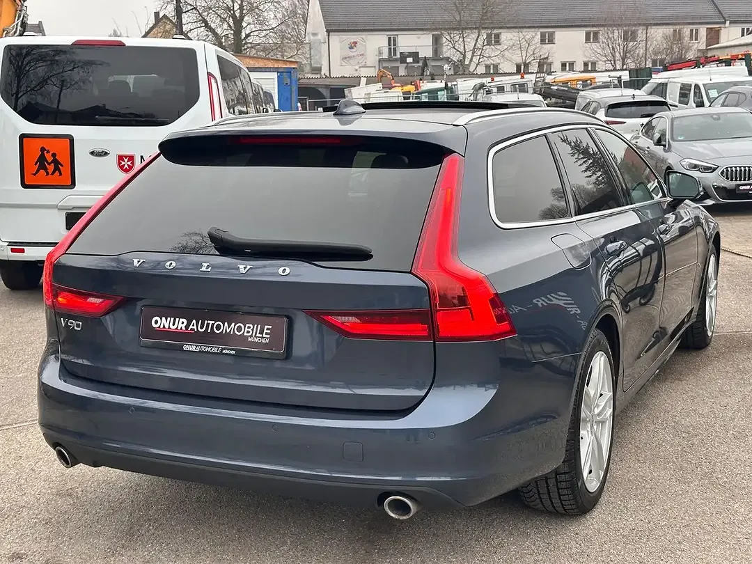 Volvo V90 Momentum Pro - Thumbnail 6