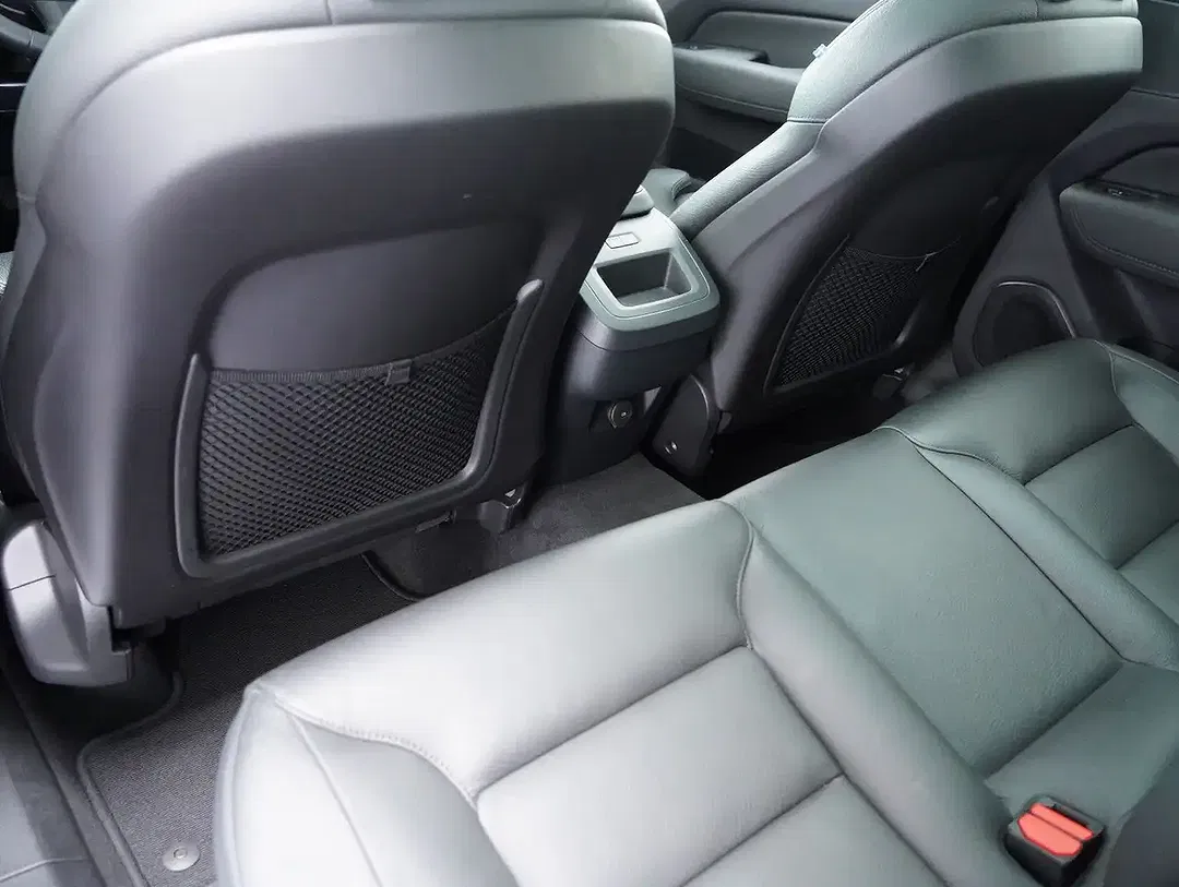 Volvo XC60 B4 Plus Dark - Thumbnail 17