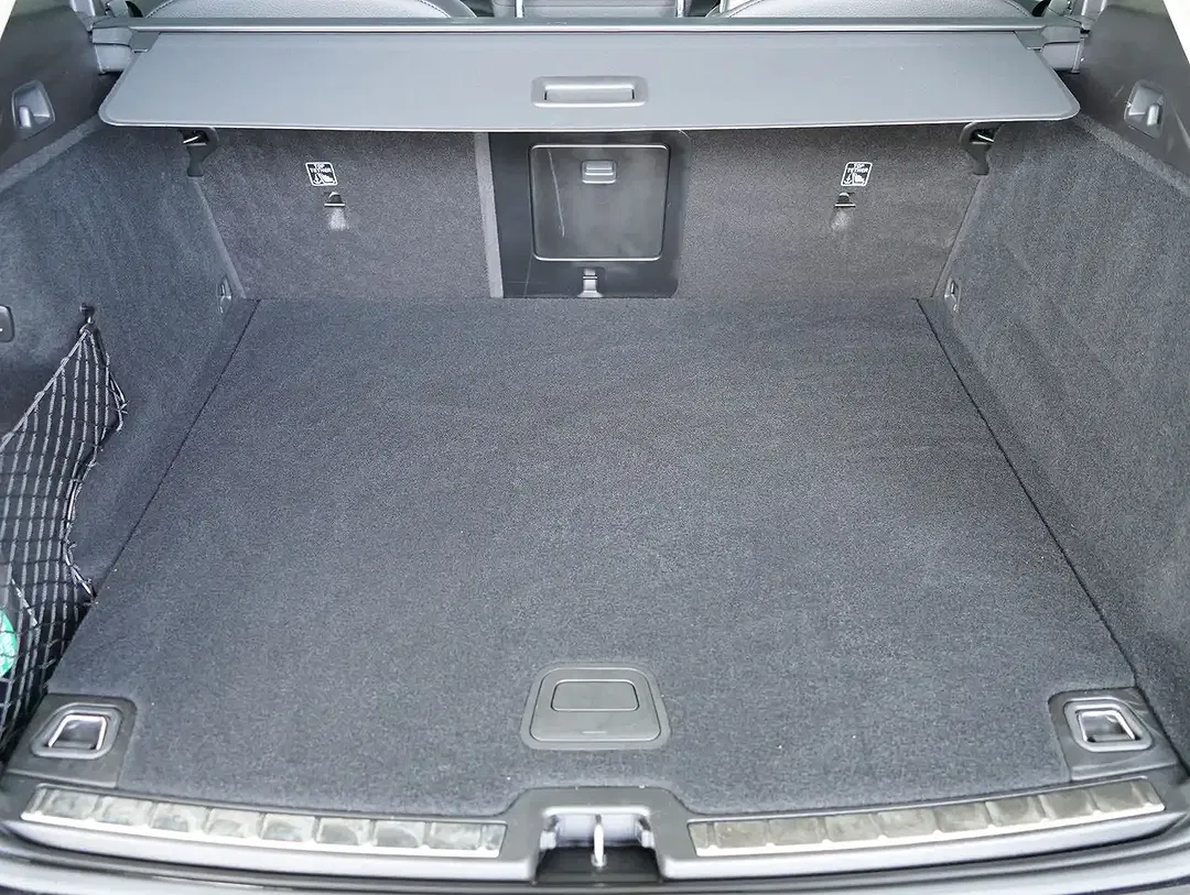 Volvo XC60 B4 Plus Dark - Thumbnail 21