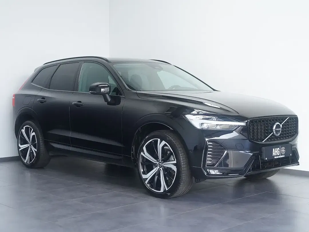 Volvo XC60 B4 Plus Dark - Thumbnail 3