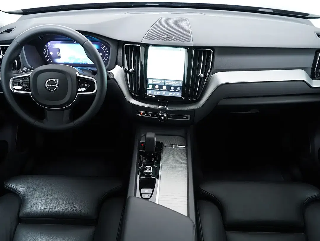Volvo XC60 B4 Plus Dark - Thumbnail 8