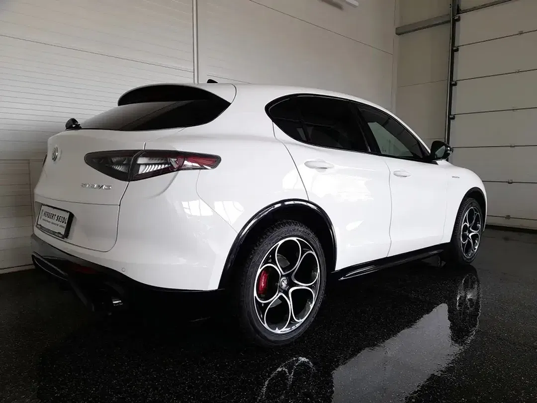 Alfa Romeo Stelvio 2.2 16V AUT 4x4 Veloce - foto 2