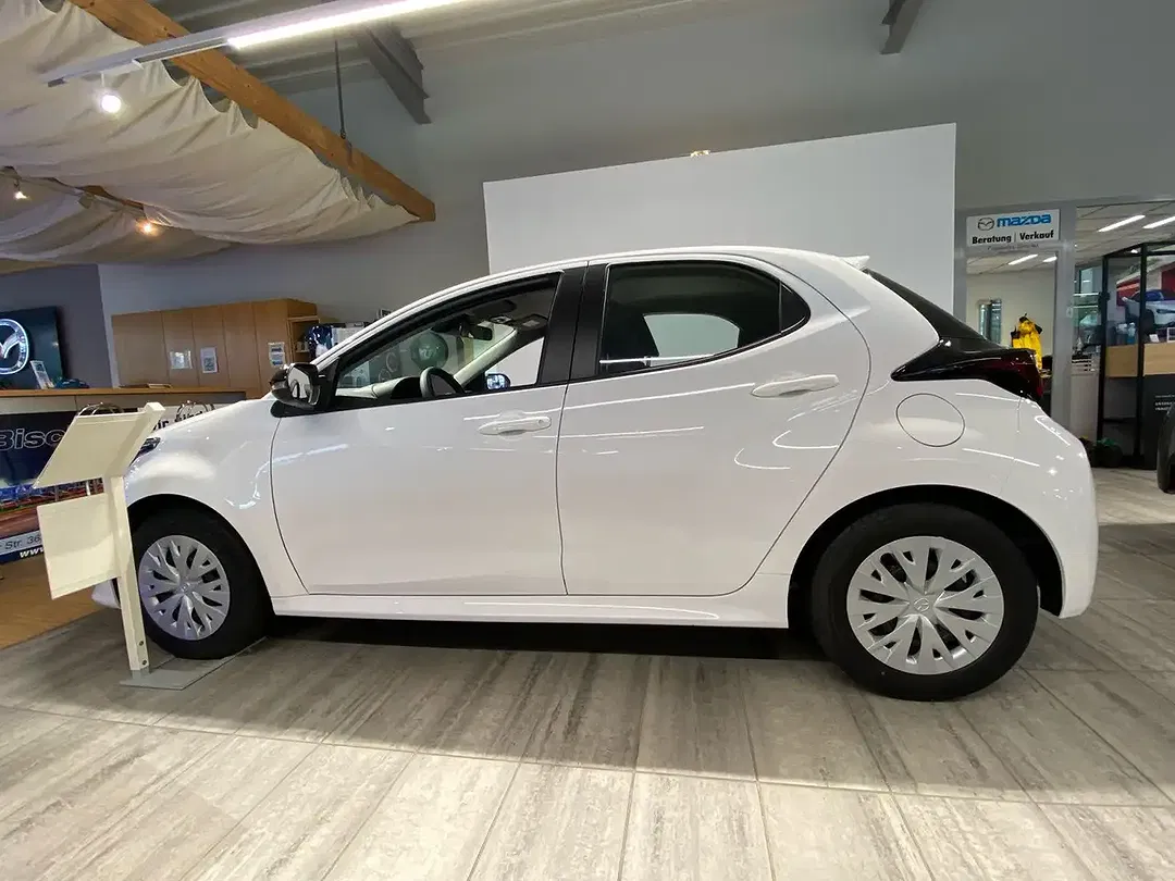 Mazda 2 Hybrid Prime-Line - Thumbnail 8