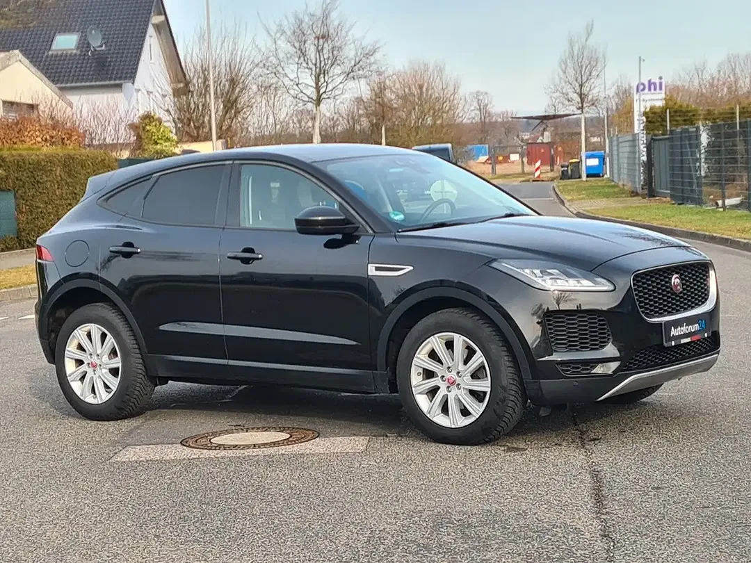 Jaguar E-Pace Base - Thumbnail 7