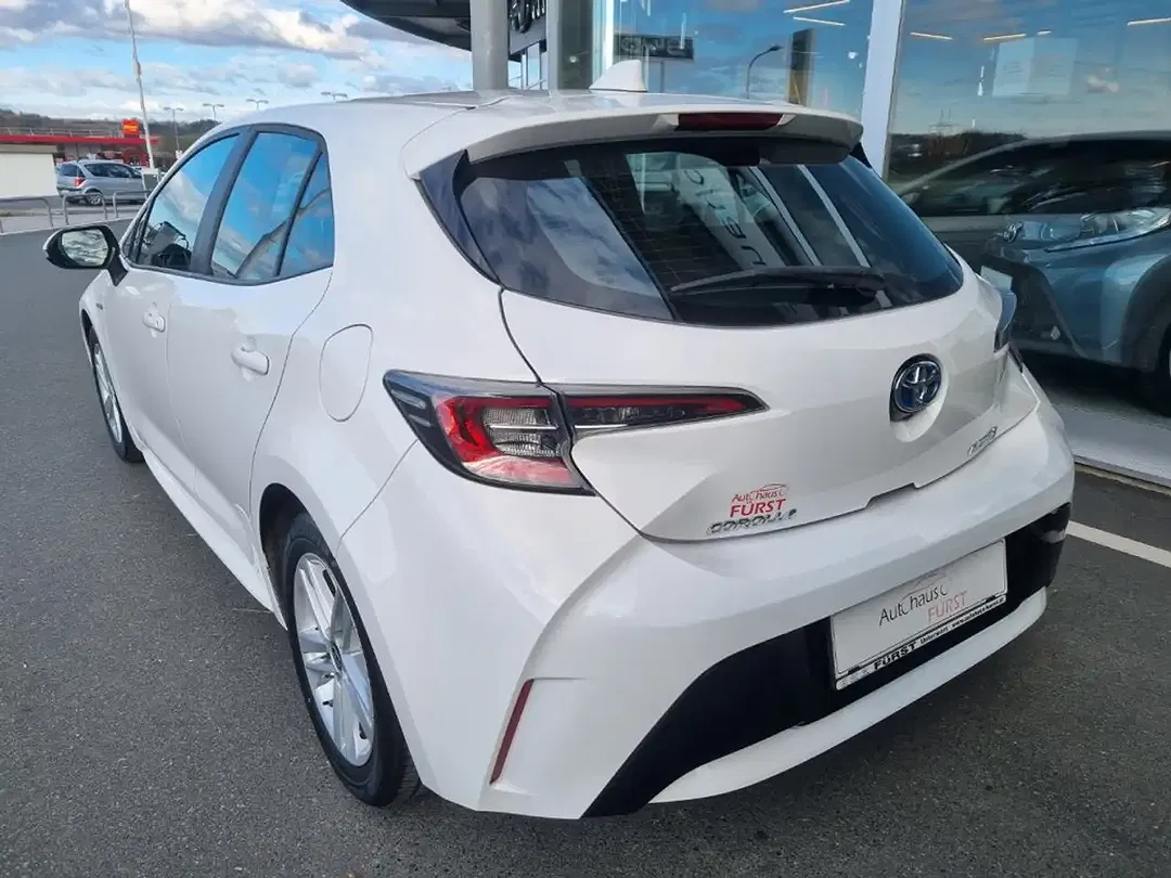 Toyota Corolla Hybrid Active - Thumbnail 3