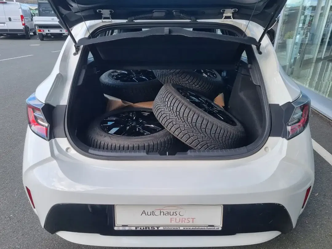 Toyota Corolla Hybrid Active - Thumbnail 5