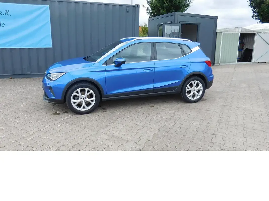 SEAT Arona 1.0 TSI FR-Line - Thumbnail 1