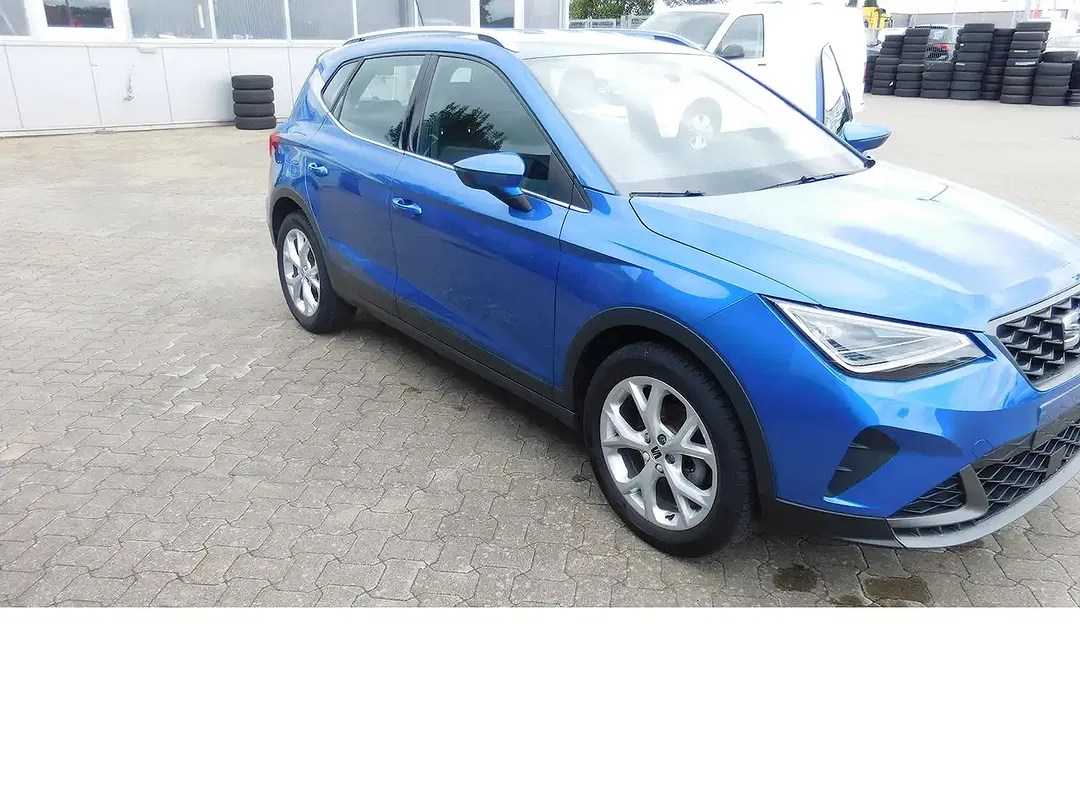SEAT Arona 1.0 TSI FR-Line - Thumbnail 5