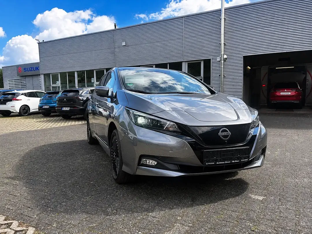 Nissan Leaf Tekna - Thumbnail 4