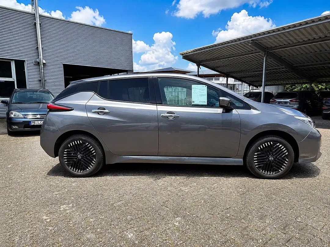 Nissan Leaf Tekna - Thumbnail 5