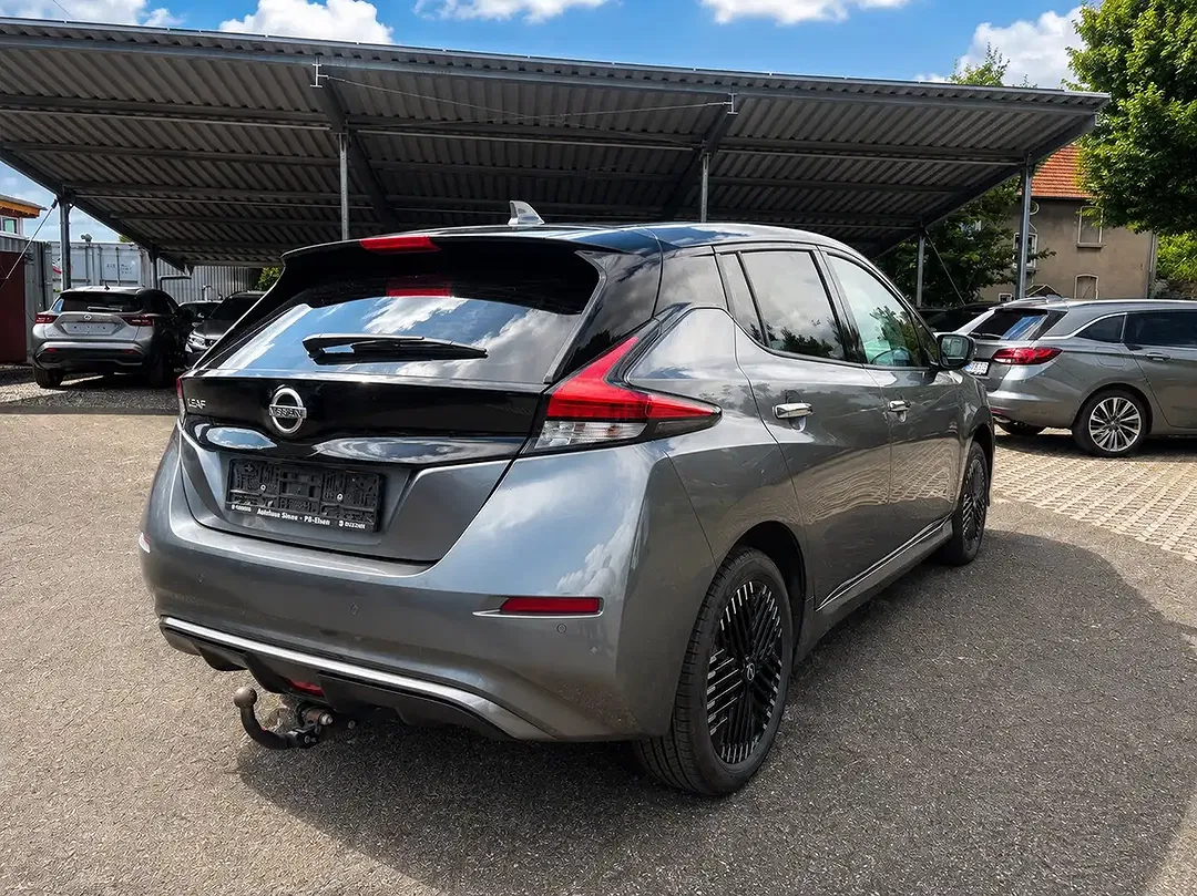 Nissan Leaf Tekna - Thumbnail 6