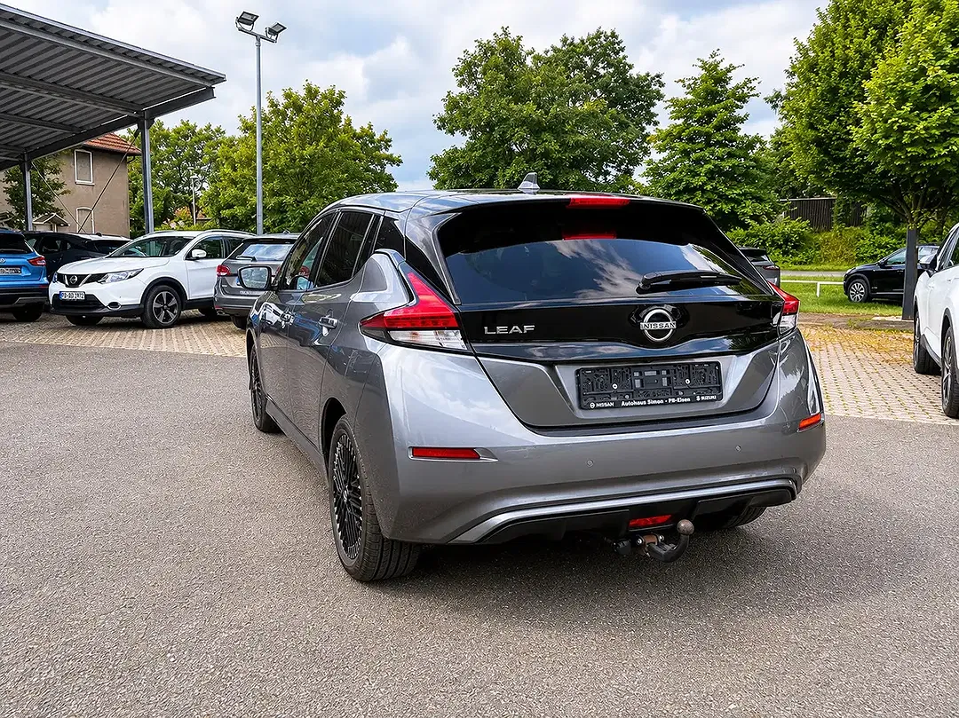 Nissan Leaf Tekna - Thumbnail 8