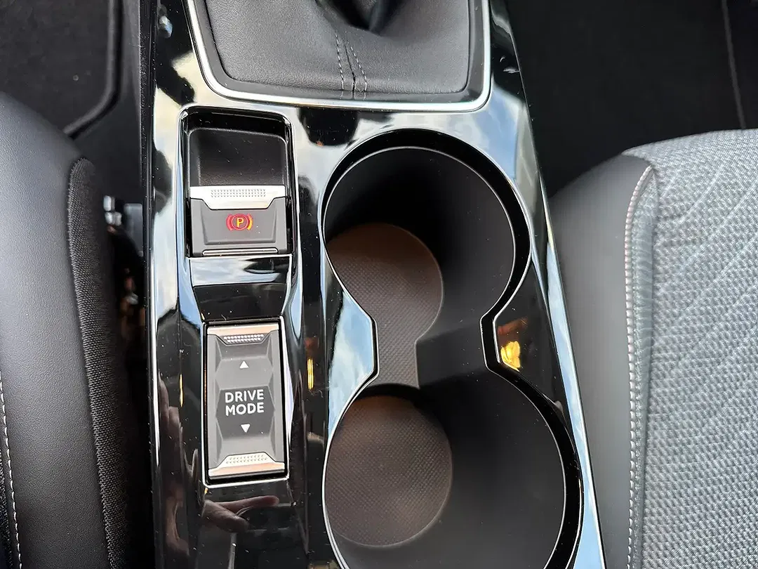 Peugeot 208 - foto 14