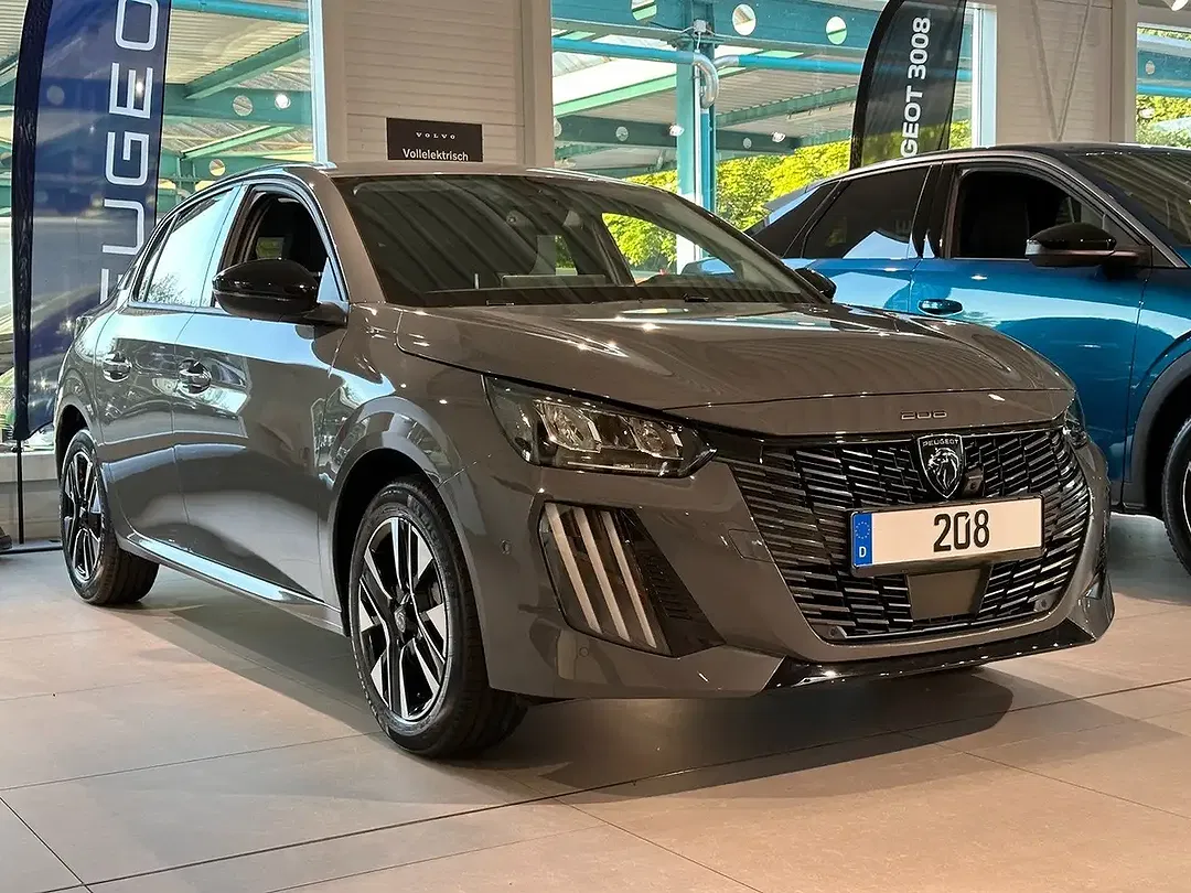 Peugeot 208 - foto 2