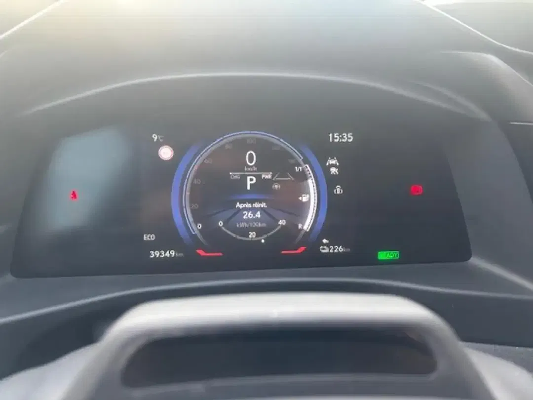 Lexus RZ - Thumbnail 12