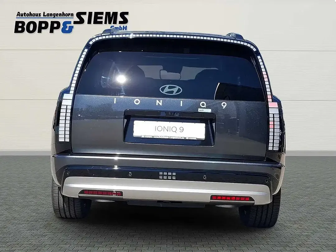 Hyundai IONIQ 9 TECHNIQ - Thumbnail 4