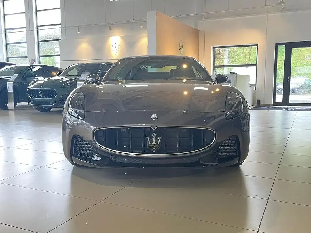 Maserati GranCabrio Modena - foto 2