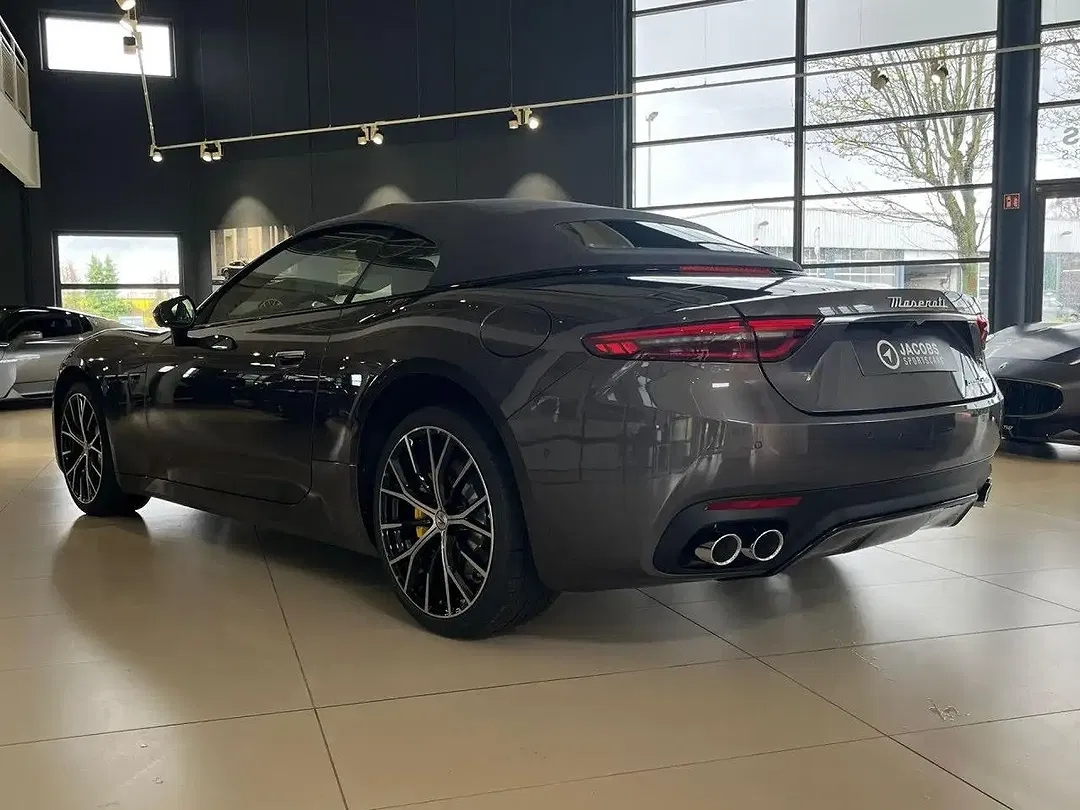 Maserati GranCabrio Modena - Thumbnail 7