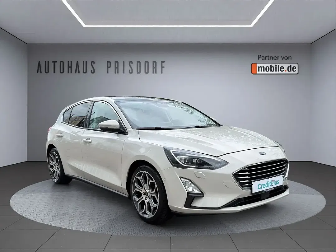Ford Focus Titanium - Thumbnail 3