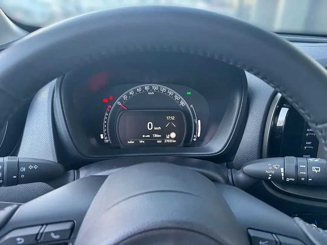 Toyota Aygo - Thumbnail 13
