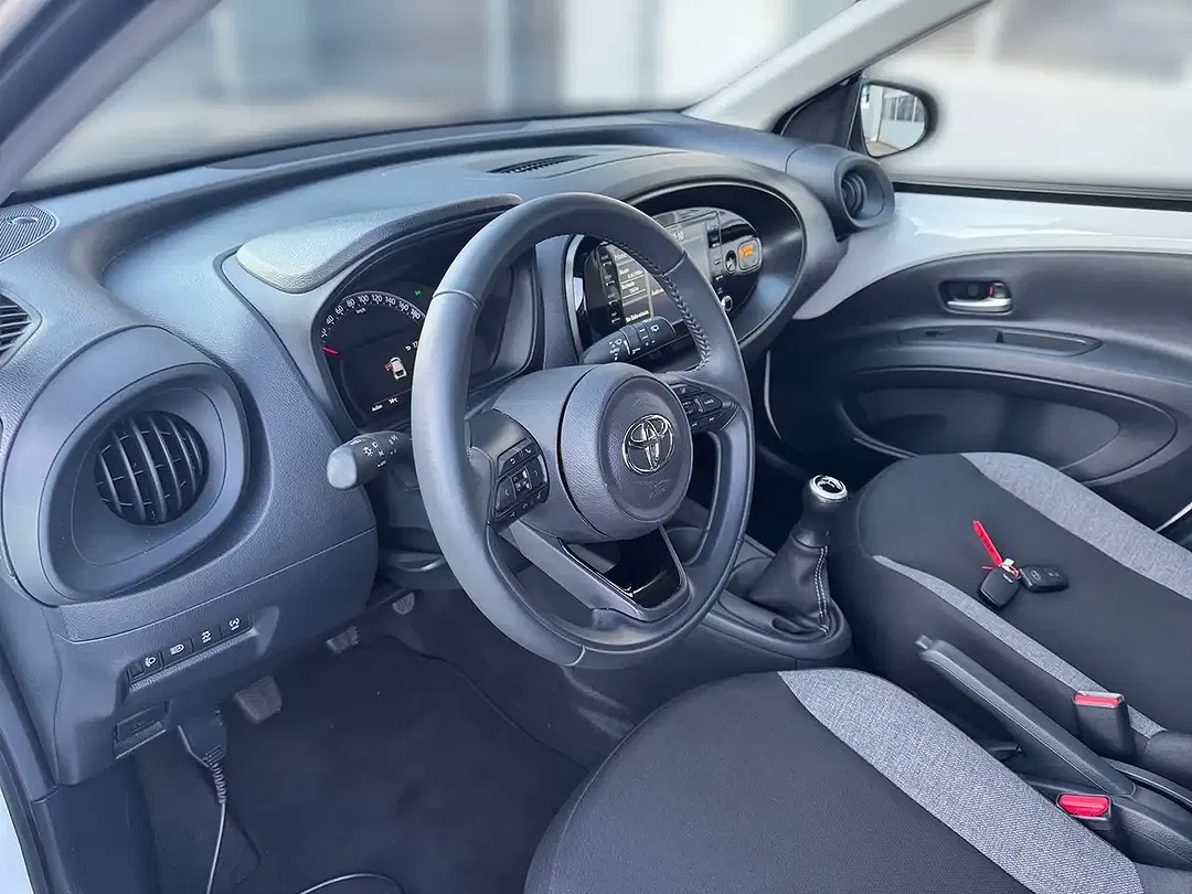 Toyota Aygo - Thumbnail 9