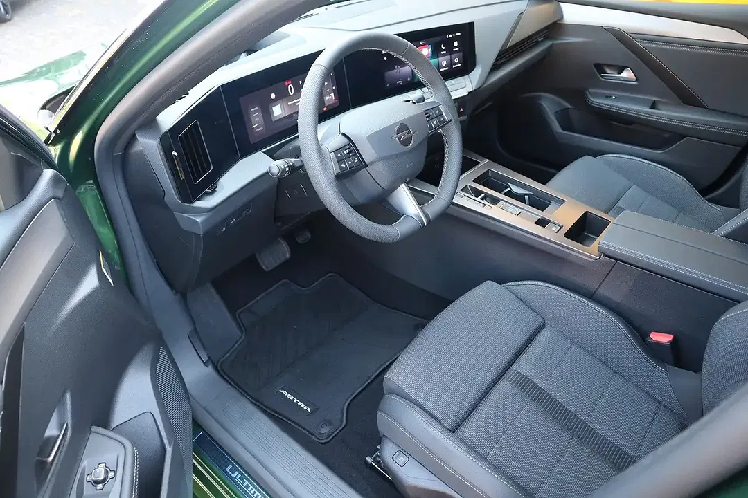 Opel Astra 1.2 Ultimate - Thumbnail 5