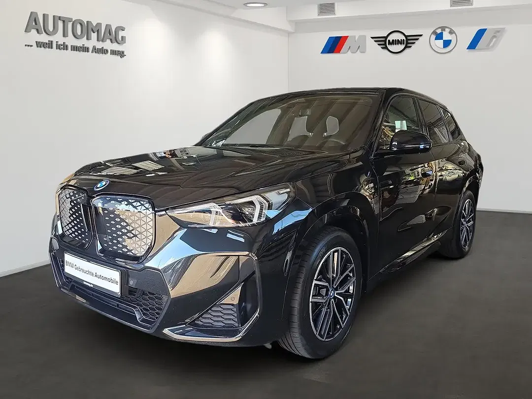 BMW iX1 eDrive M Sport - foto 1