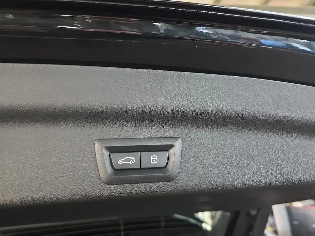 BMW iX1 eDrive M Sport - foto 13