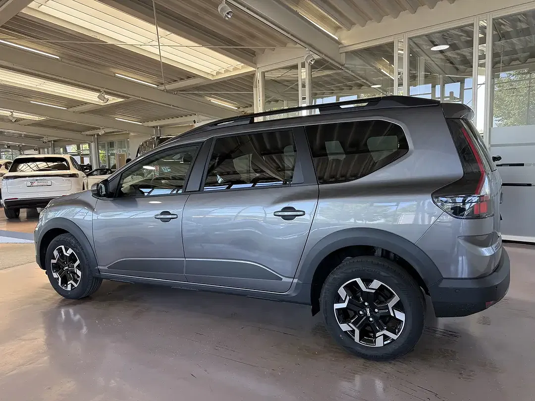 Dacia Jogger TCe Journey - Thumbnail 4