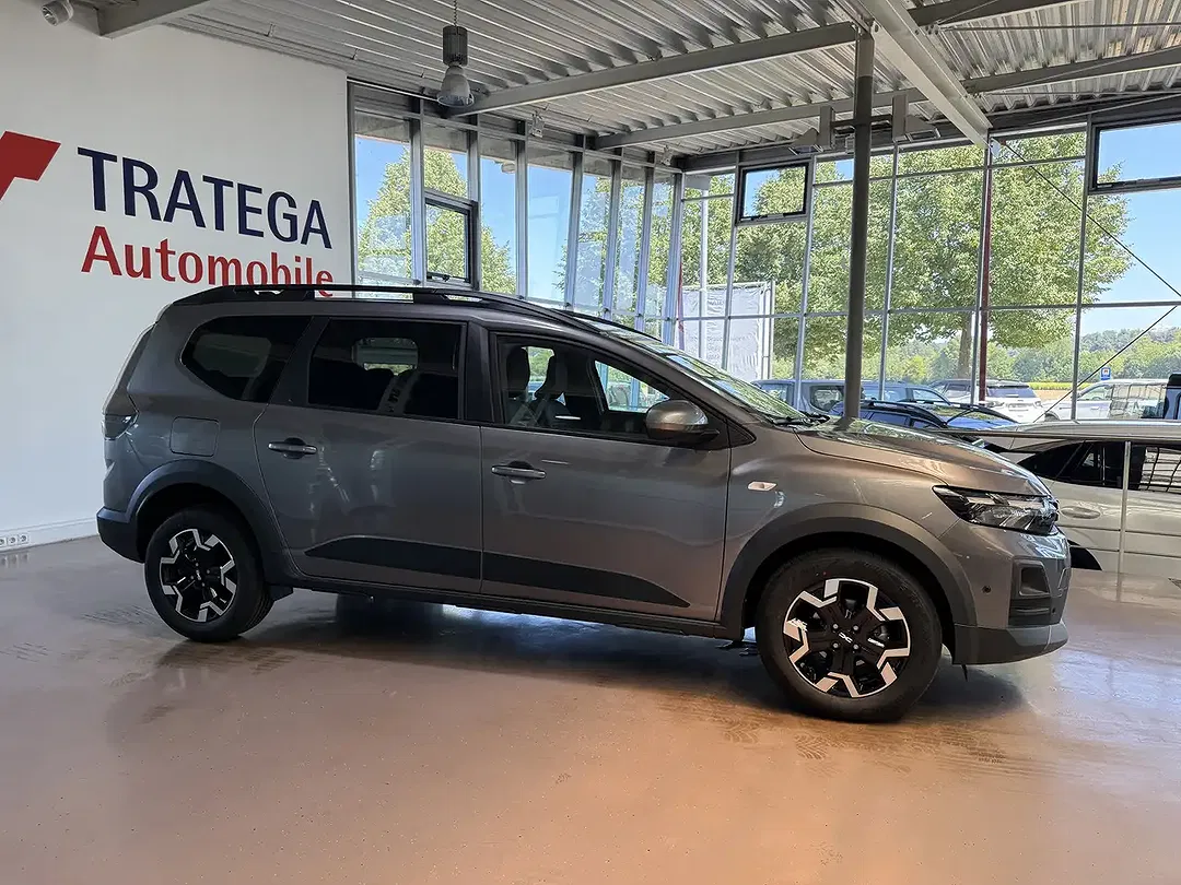 Dacia Jogger TCe Journey - Thumbnail 8