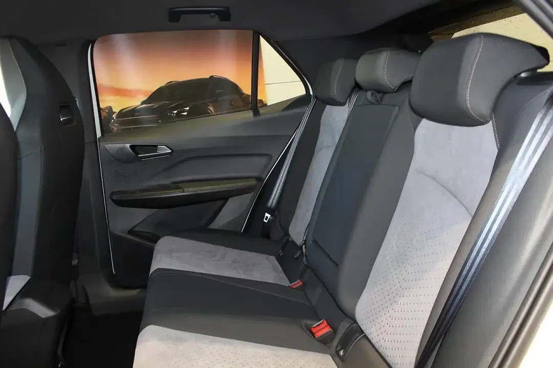 CUPRA Born Edition - Thumbnail 13